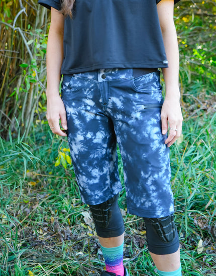 SHREDLY All Time 14" Shorts in Graphite Tie Dye
