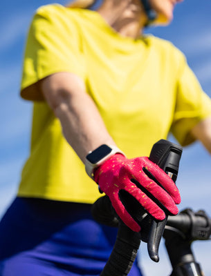 Glove: Nebula Pink