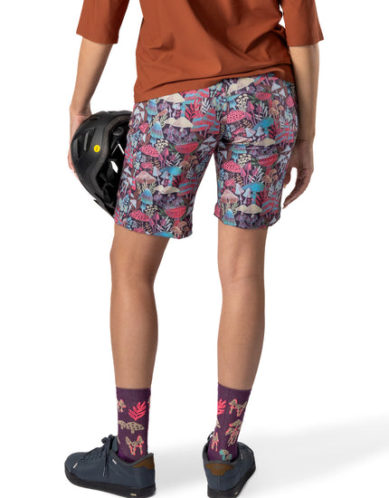 All Time 11" - Zipper Snap Mid - Rise Short : Bella II