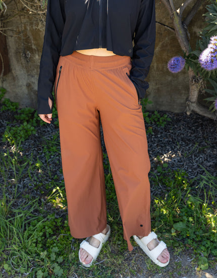 Explorer Wide Legged Cropped Pant : Coco