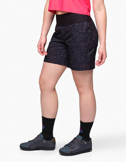 Limitless 7" - Stretch Waistband High-Rise Short : Galaxy Splatter