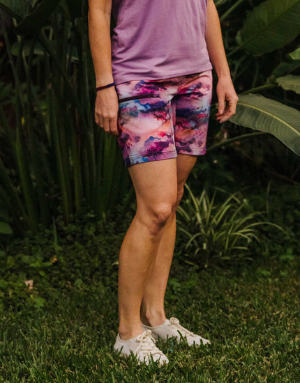 Limitless 7" - Stretch Waistband High-Rise Short : Watercolor