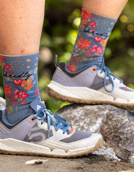 SHREDLY Women's EVO Air 6" Sock : Flora Azul