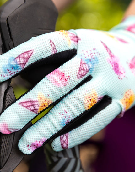 SHREDLY Women's SHREDLY x Marley Blonsky : Glove : Ice Cream