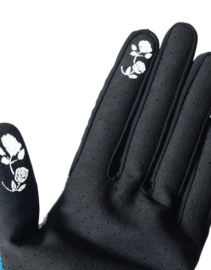 Glove : Cama